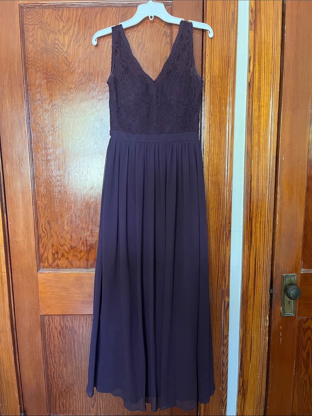 Elegant Deep Plum Lace Bodice Maxi Dress - Women